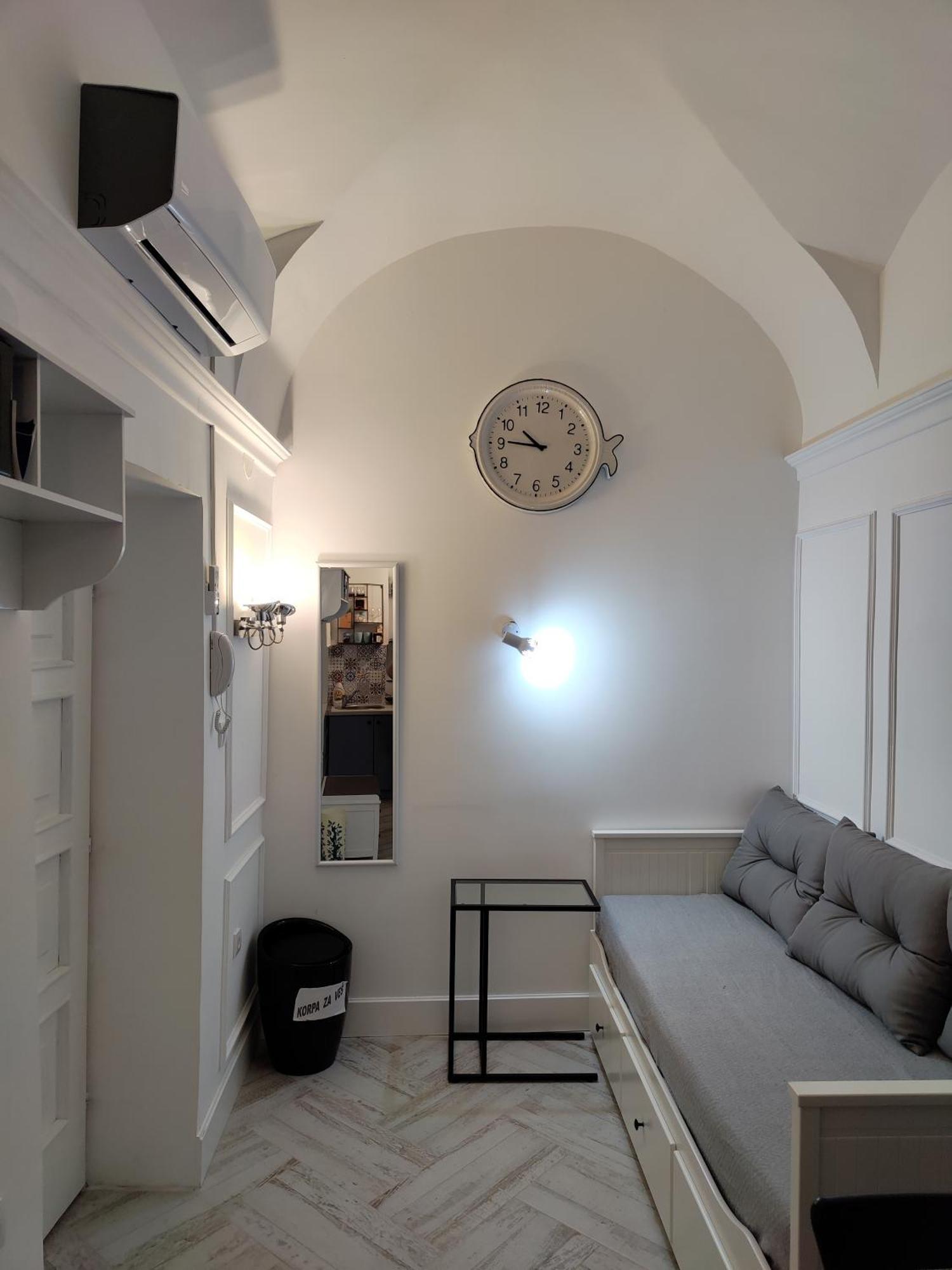 Apartment Angel
